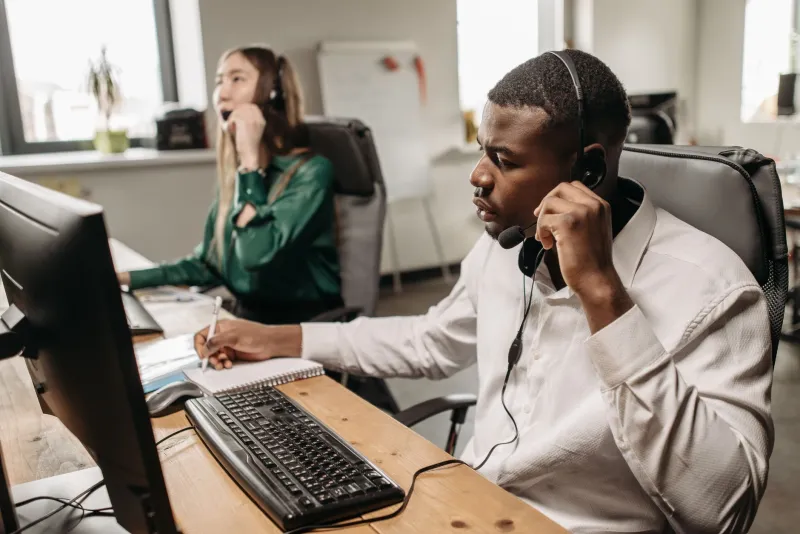 Anatomy of a Con: How Tech Support Scammers Manipulate Smart Americans Into Handing Over Everything